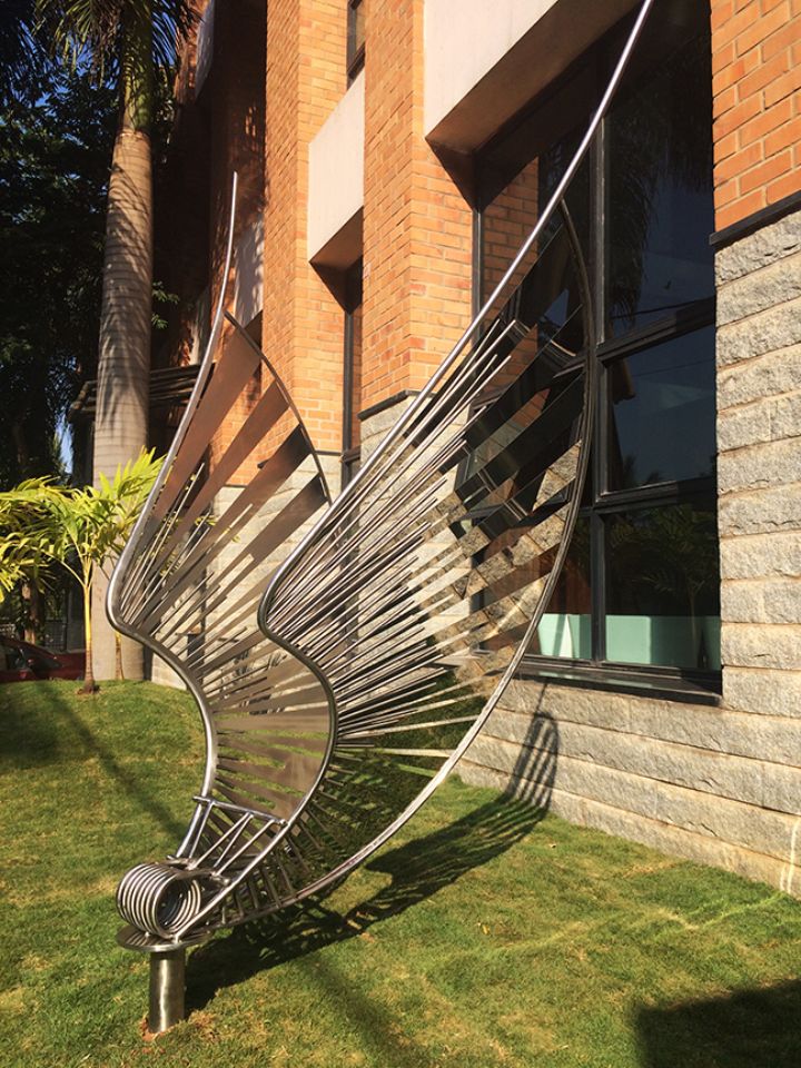 Stainless Steel Sculpture | 10 ft x 6 ft x 4.5 ft